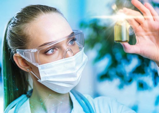 medium-shot-doctor-holding-vial-(1)